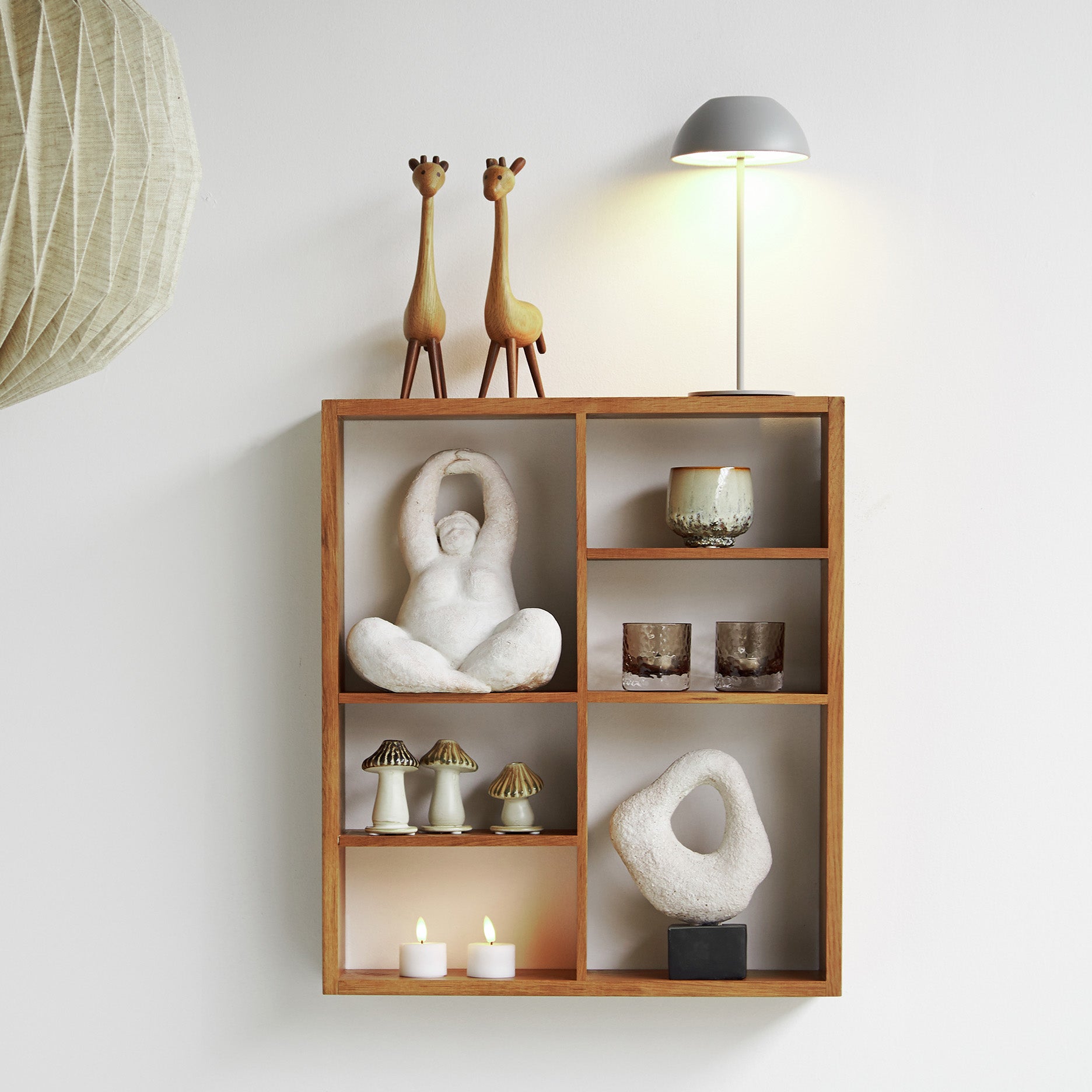 Keeper II væghylde, FSC certificeret egetræ 56x48 cm